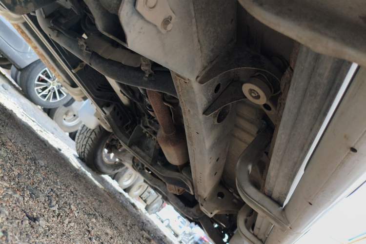 Used Mitsubishi Pajero Sport 2013 3.0L Automatic Two-Wheel Drive Luxury Edition Chassis Rear Right