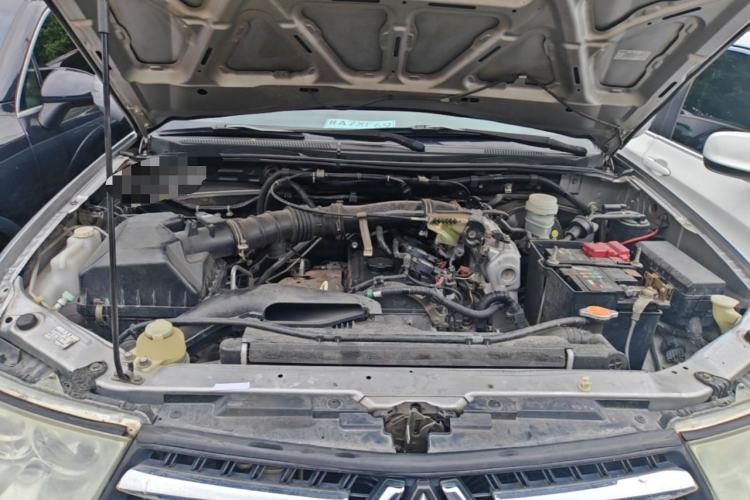 Used Mitsubishi Pajero Sport 2013 2.4L Manual Two-Wheel Drive Comfort Edition Engine Bay