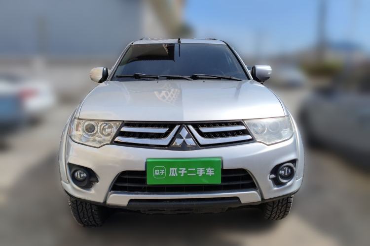 Used Mitsubishi Pajero Sport 2013 3.0L Automatic Two-Wheel Drive Luxury Edition Front