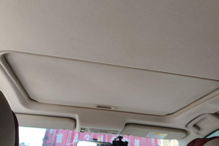 Used Mitsubishi Pajero Sport 2013 3.0L Automatic Two-Wheel Drive Luxury Edition Headliner