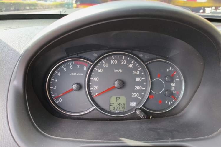 Used Mitsubishi Pajero Sport 2013 3.0L Automatic Two-Wheel Drive Luxury Edition Instrument Cluster