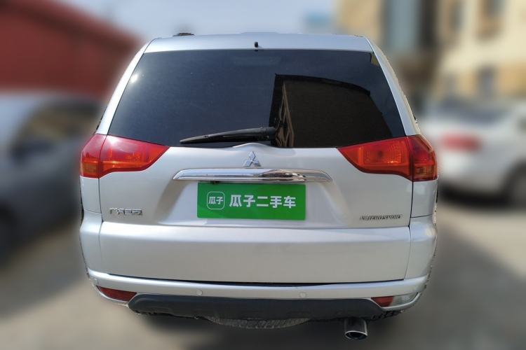 Used Mitsubishi Pajero Sport 2013 3.0L Automatic Two-Wheel Drive Luxury Edition Rear