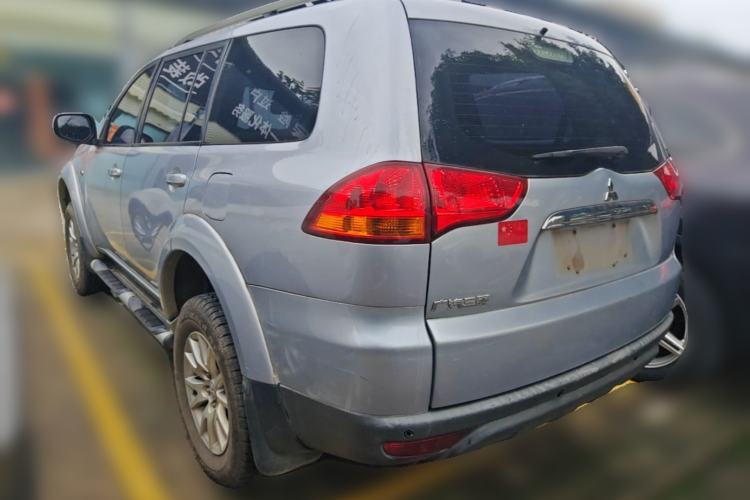 Used Mitsubishi Pajero Sport 2013 2.4L Manual Two-Wheel Drive Comfort Edition Rear Left 45 Deg