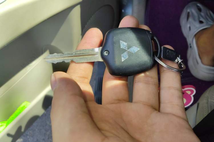 Used Mitsubishi Pajero Sport 2013 3.0L Automatic Two-Wheel Drive Luxury Edition Vehicle Key