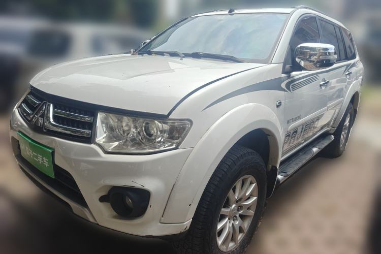 Used Mitsubishi Pajero Sport 2013 3.0L Automatic 4x4 Executive Edition Guazi used car, China used car export, Used car for sale, Used cars, Cheapest cars for sale