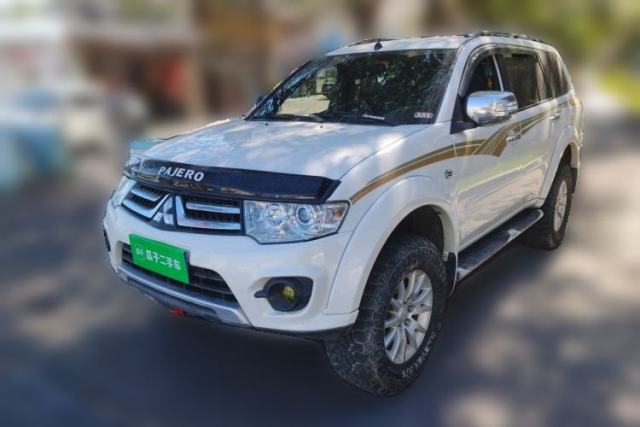 Used Mitsubishi Pajero Sport 2013 3.0L Automatic 4x4 Executive Edition