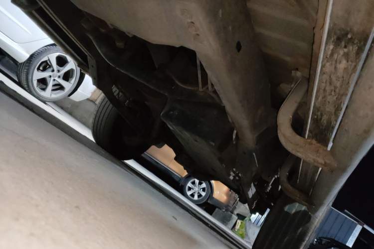 Used Mitsubishi Pajero Sport 2013 3.0L Automatic 4x4 Executive Edition Chassis Front Left