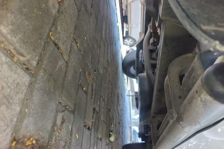 Used Mitsubishi Pajero Sport 2013 2.4L Manual Two-Wheel Drive Comfort Edition Chassis Front Left
