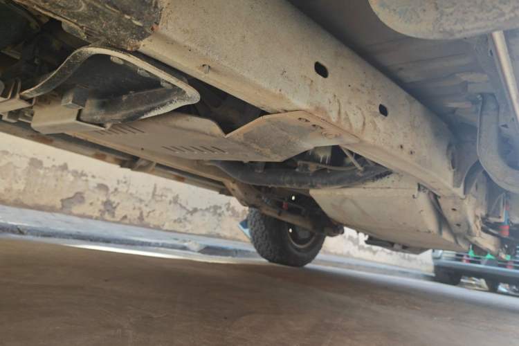 Used Mitsubishi Pajero Sport 2013 3.0L Automatic 4x4 Flagship Edition Chassis Front Left