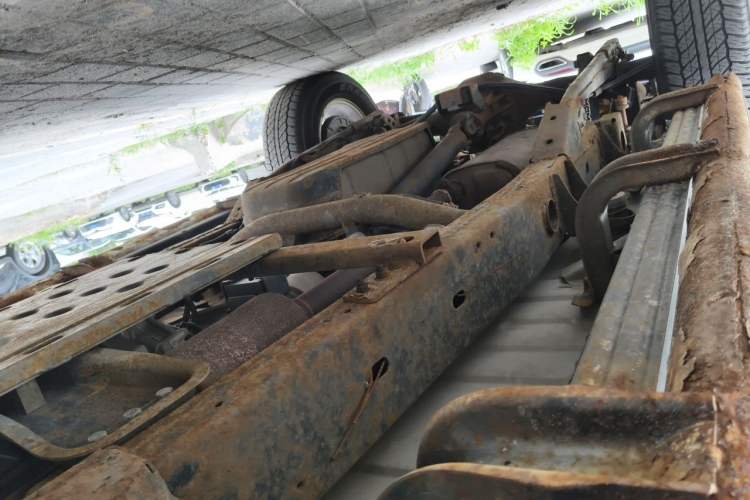 Used Mitsubishi Pajero Sport 2013 3.0L Automatic 4x4 Executive Edition Chassis Front Right