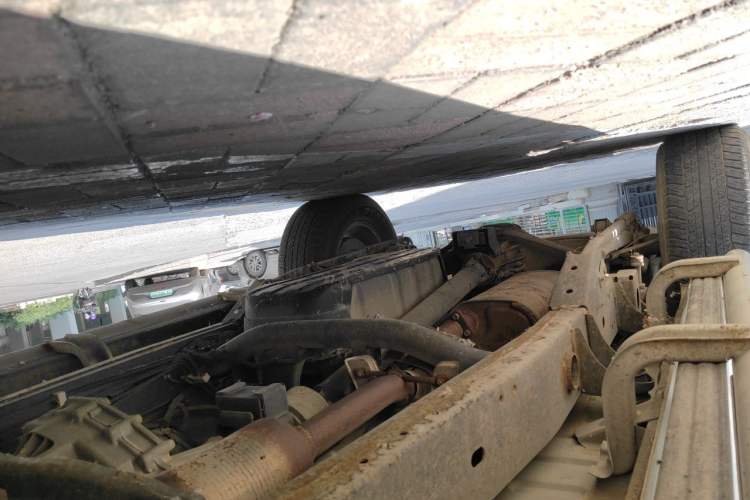 Used Mitsubishi Pajero Sport 2013 3.0L Automatic 4x4 Flagship Edition Chassis Front Right