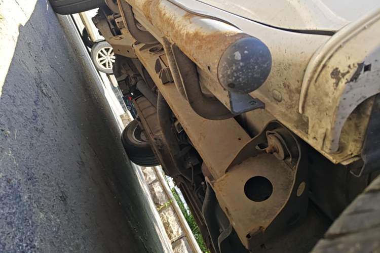 Used Mitsubishi Pajero Sport 2013 2.4L Manual Two-Wheel Drive Comfort Edition Chassis Front Right