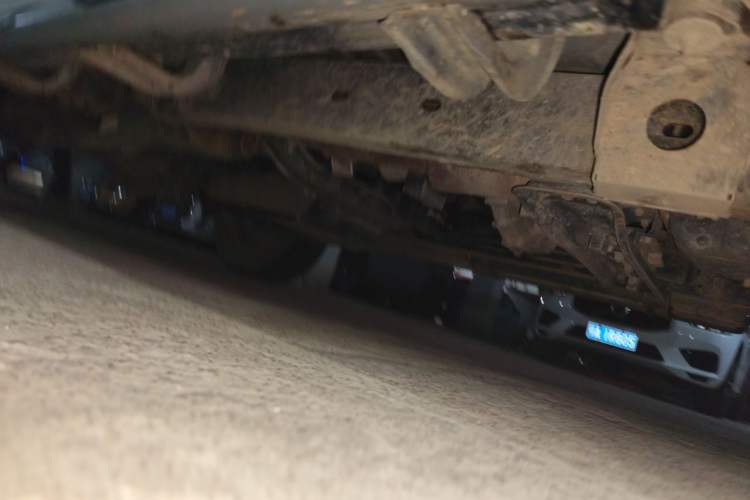 Used Mitsubishi Pajero Sport 2013 3.0L Automatic 4x4 Executive Edition Chassis Front Right