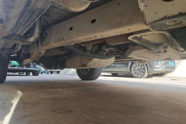 Used Mitsubishi Pajero Sport 2013 3.0L Automatic 4x4 Flagship Edition Chassis Front Right