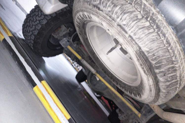 Used Mitsubishi Pajero Sport 2013 3.0L Automatic 4x4 Flagship Edition Chassis Rear