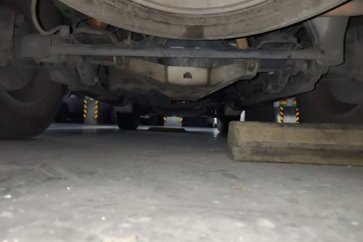 Used Mitsubishi Pajero Sport 2013 3.0L Automatic 4x4 Executive Edition Chassis Rear