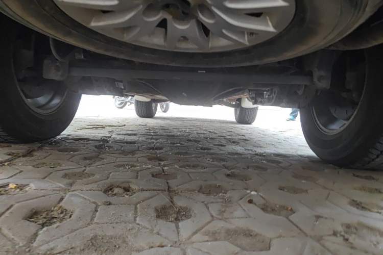 Used Mitsubishi Pajero Sport 2013 3.0L Automatic 4x4 Executive Edition Chassis Rear