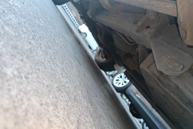 Used Mitsubishi Pajero Sport 2013 3.0L Automatic 4x4 Flagship Edition Chassis Rear Left