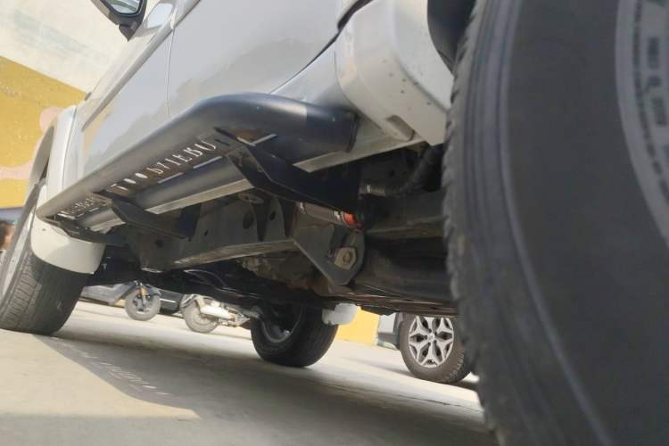 Used Mitsubishi Pajero Sport 2013 3.0L Automatic 4x4 Flagship Edition Chassis Rear Left