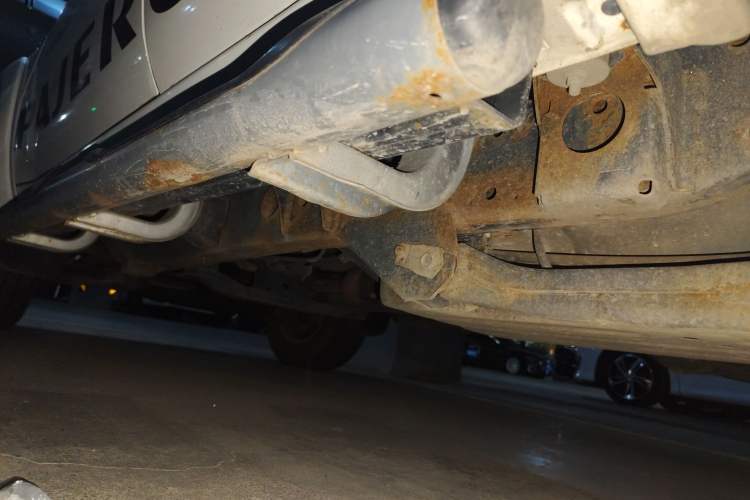 Used Mitsubishi Pajero Sport 2013 2.4L Manual Two-Wheel Drive Comfort Edition Chassis Rear Left