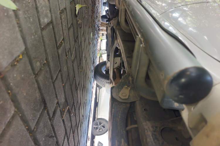 Used Mitsubishi Pajero Sport 2013 2.4L Manual Two-Wheel Drive Comfort Edition Chassis Rear Left