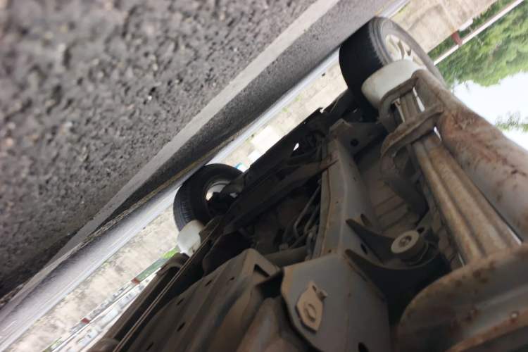 Used Mitsubishi Pajero Sport 2013 3.0L Automatic 4x4 Executive Edition Chassis Rear Left