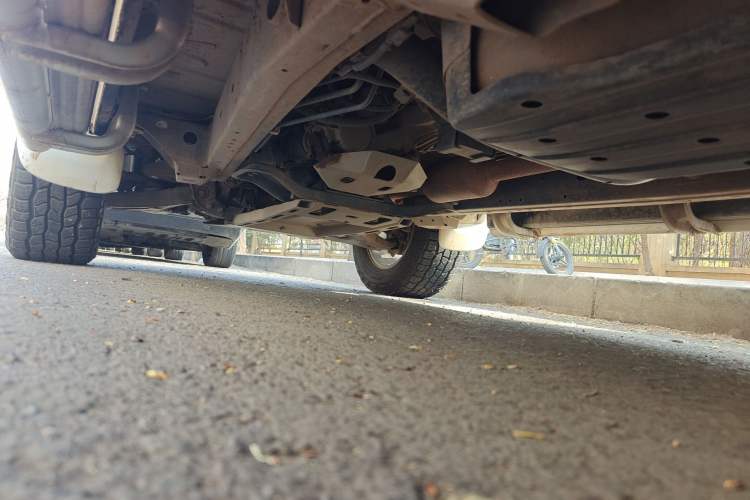 Used Mitsubishi Pajero Sport 2013 3.0L Automatic 4x4 Executive Edition Chassis Rear Left