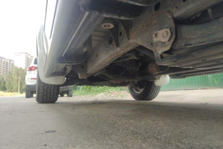 Used Mitsubishi Pajero Sport 2013 3.0L Automatic Two-Wheel Drive Luxury Edition Chassis Rear Left