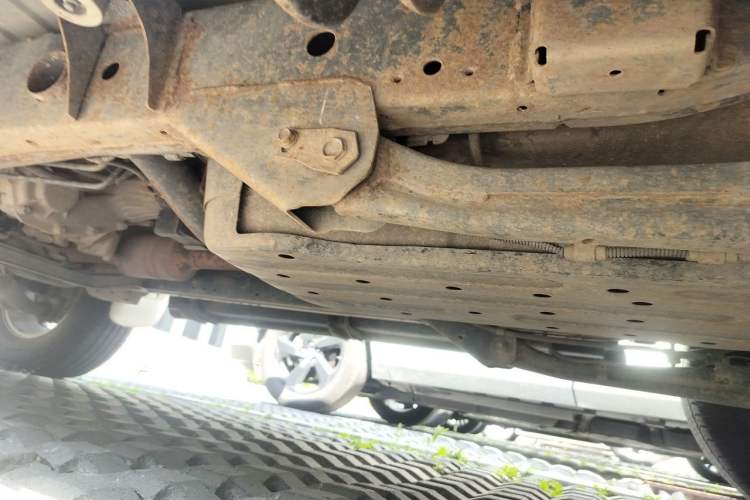 Used Mitsubishi Pajero Sport 2013 3.0L Automatic 4x4 Flagship Edition Chassis Rear Left
