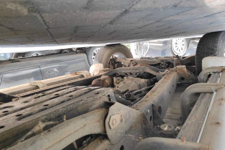 Used Mitsubishi Pajero Sport 2013 3.0L Automatic 4x4 Flagship Edition Chassis Rear Left