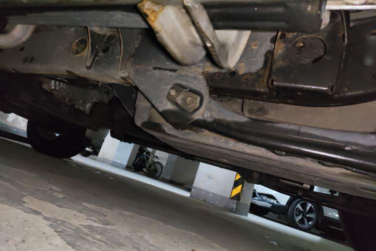 Used Mitsubishi Pajero Sport 2013 3.0L Automatic 4x4 Flagship Edition Chassis Rear Left