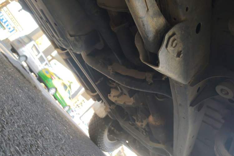 Used Mitsubishi Pajero Sport 2013 3.0L Automatic 4x4 Executive Edition Chassis Rear Right
