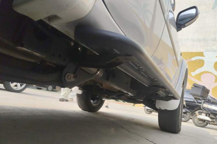 Used Mitsubishi Pajero Sport 2013 3.0L Automatic 4x4 Flagship Edition Chassis Rear Right