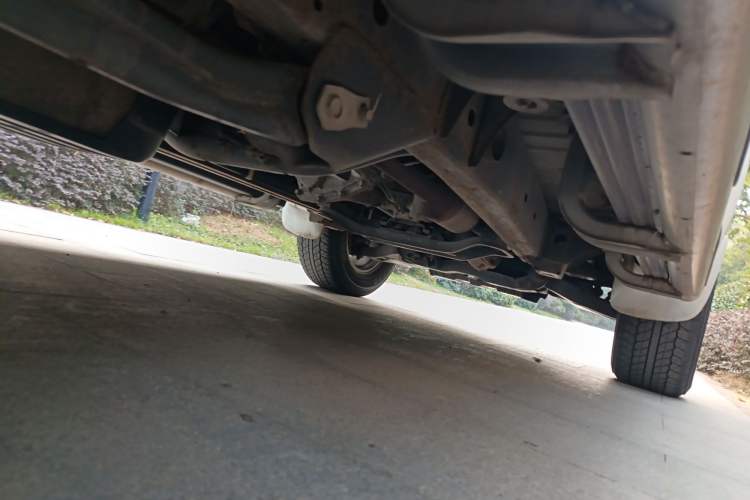 Used Mitsubishi Pajero Sport 2013 3.0L Automatic 4x4 Executive Edition Chassis Rear Right