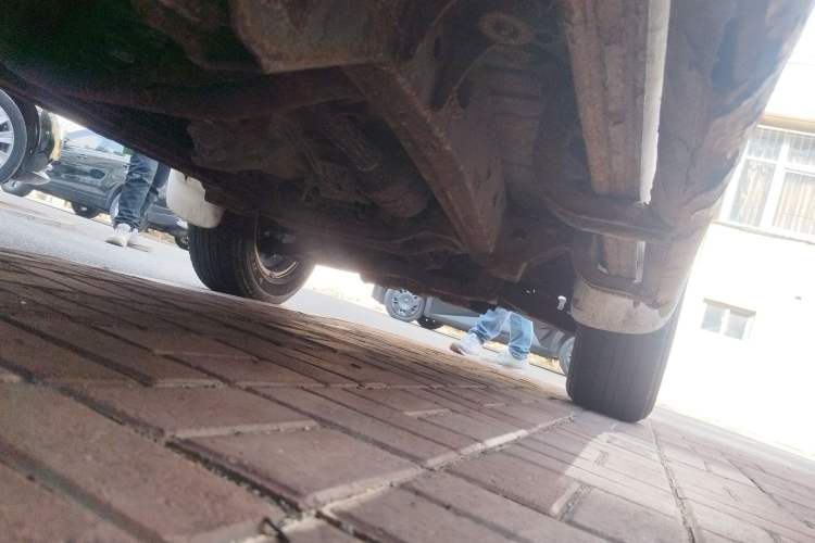 Used Mitsubishi Pajero Sport 2013 3.0L Automatic 4x4 Executive Edition Chassis Rear Right