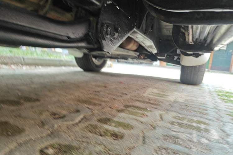 Used Mitsubishi Pajero Sport 2013 3.0L Automatic 4x4 Flagship Edition Chassis Rear Right