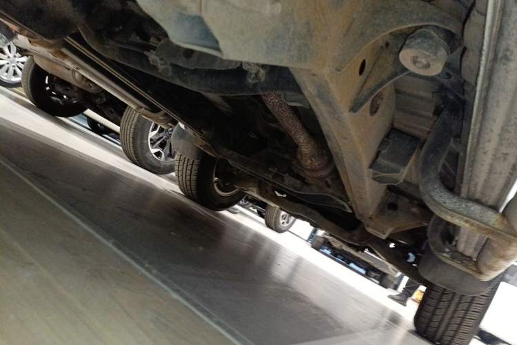 Used Mitsubishi Pajero Sport 2013 2.4L Manual Two-Wheel Drive Comfort Edition Chassis Rear Right