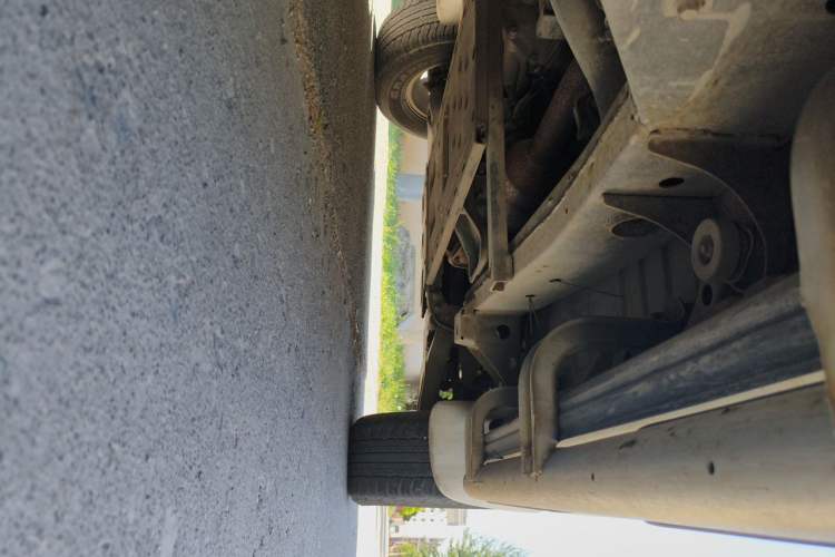 Used Mitsubishi Pajero Sport 2013 3.0L Automatic 4x4 Executive Edition Chassis Rear Right