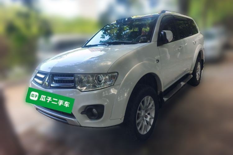 Used Mitsubishi Pajero Sport 2013 2.4L Manual Two-Wheel Drive Comfort Edition Guazi used car, China used car export, Used car for sale, Used  cars, Cheapest cars for sale