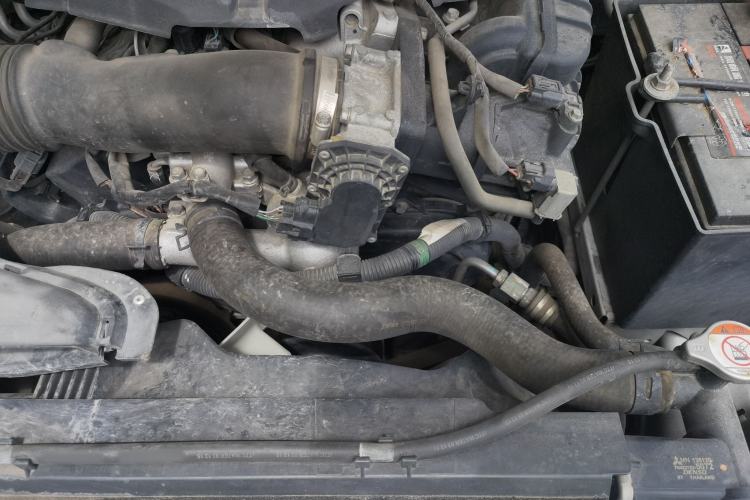 Used Mitsubishi Pajero Sport 2013 3.0L Automatic 4x4 Flagship Edition Engine Bay