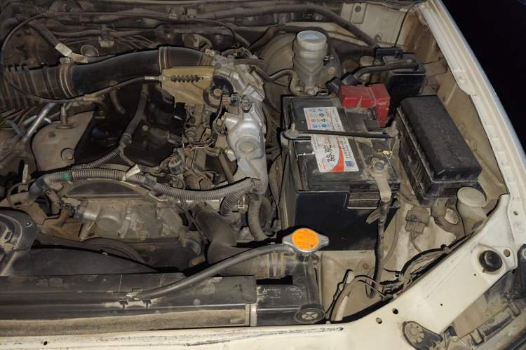 Used Mitsubishi Pajero Sport 2013 2.4L Manual Two-Wheel Drive Comfort Edition Engine Bay Left