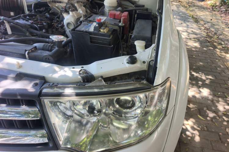 Used Mitsubishi Pajero Sport 2013 2.4L Manual Two-Wheel Drive Comfort Edition Engine Bay Left