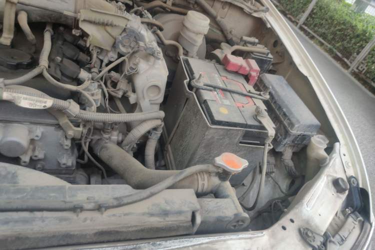 Used Mitsubishi Pajero Sport 2013 2.4L Manual Two-Wheel Drive Comfort Edition Engine Bay Left