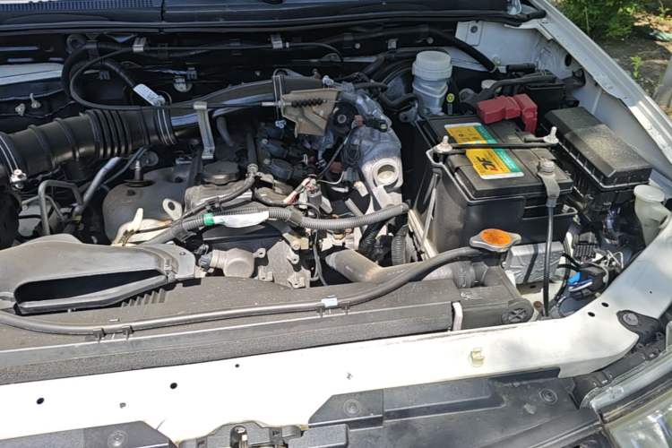 Used Mitsubishi Pajero Sport 2013 2.4L Manual Two-Wheel Drive Comfort Edition Engine Bay Left