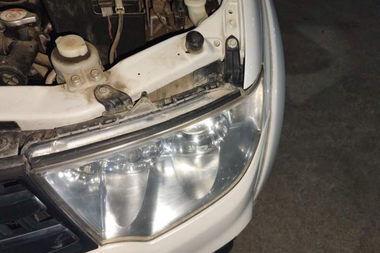 Used Mitsubishi Pajero Sport 2013 3.0L Automatic 4x4 Executive Edition Engine Bay Left