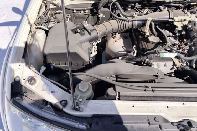 Used Mitsubishi Pajero Sport 2013 2.4L Manual Two-Wheel Drive Comfort Edition Engine Bay Right
