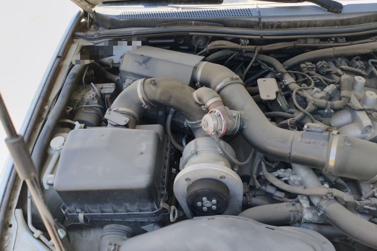 Used Mitsubishi Pajero Sport 2013 3.0L Automatic 4x4 Executive Edition Engine Bay Right