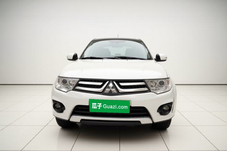 Used Mitsubishi Pajero Sport 2013 3.0L Automatic 4x4 Flagship Edition Exterior 1