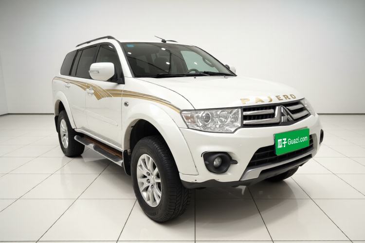 Used Mitsubishi Pajero Sport 2013 3.0L Automatic Two-Wheel Drive Luxury Edition Exterior 1