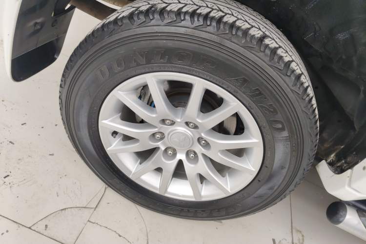 Used Mitsubishi Pajero Sport 2013 3.0L Automatic Two-Wheel Drive Luxury Edition Exterior 2